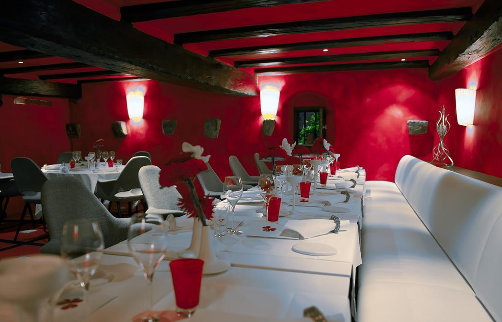 Le B. Suites, Chambres & Restaurant Рикевир Экстерьер фото
