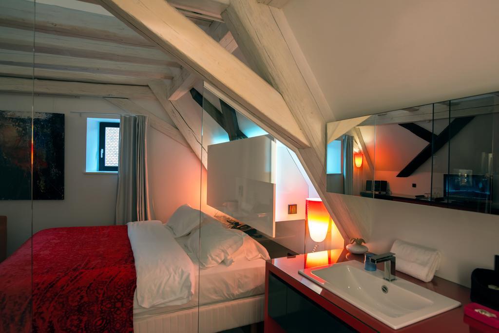 Le B. Suites, Chambres & Restaurant Рикевир Экстерьер фото