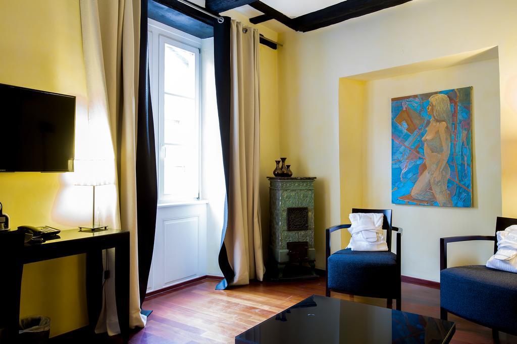 Le B. Suites, Chambres & Restaurant Рикевир Экстерьер фото