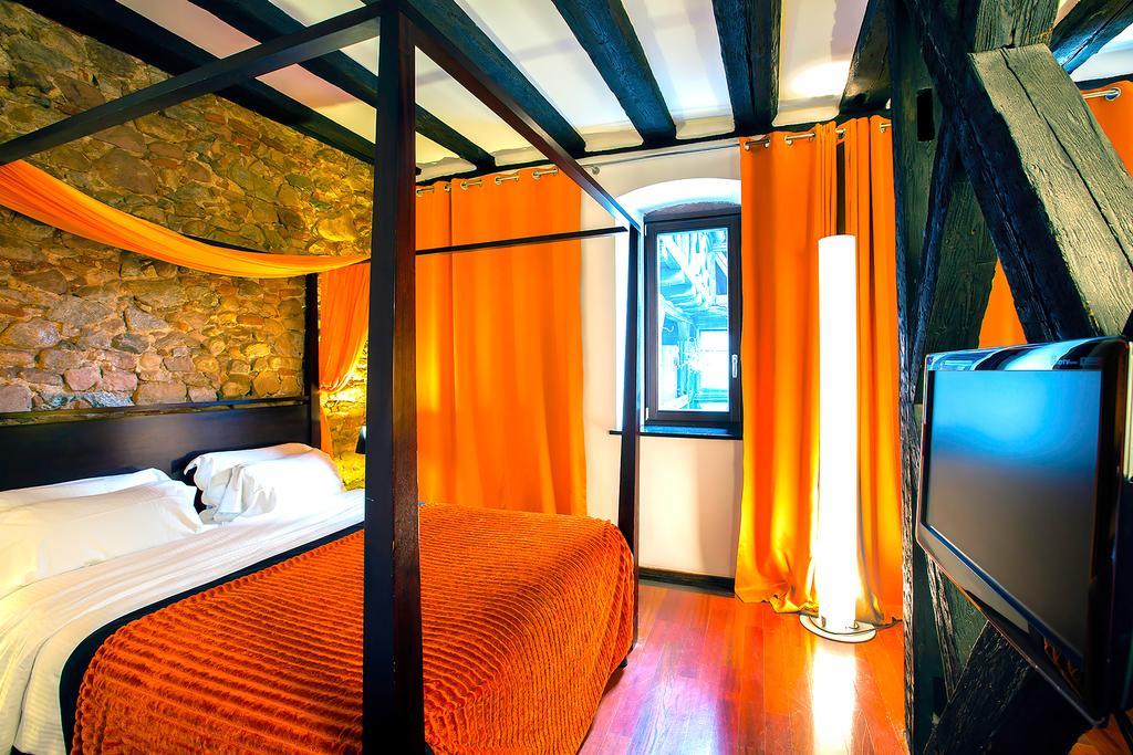 Le B. Suites, Chambres & Restaurant Рикевир Экстерьер фото