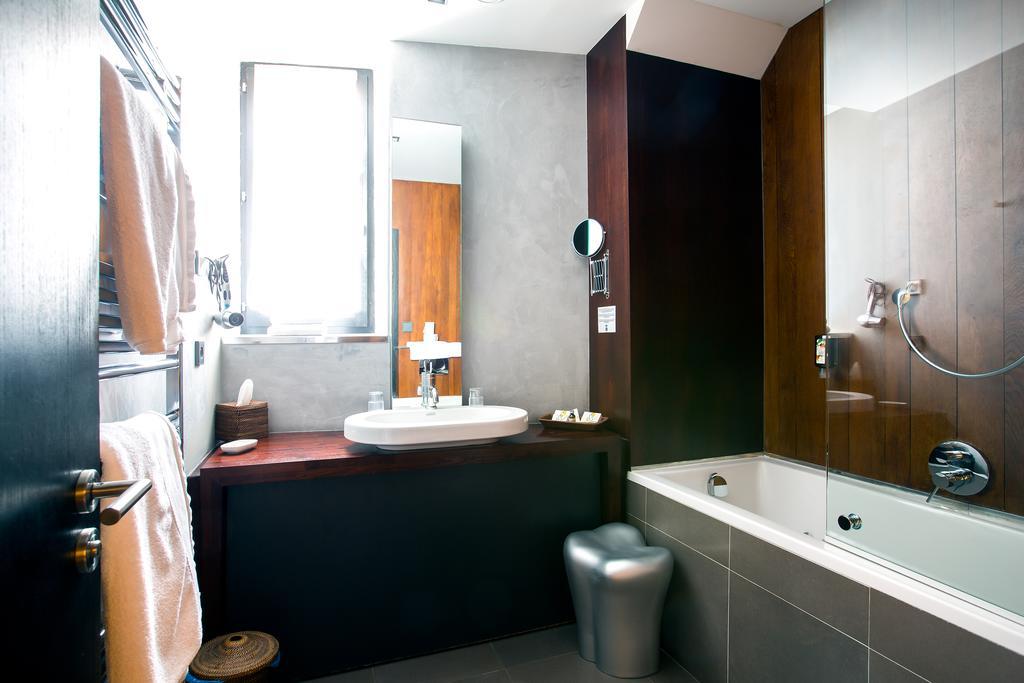 Le B. Suites, Chambres & Restaurant Рикевир Экстерьер фото