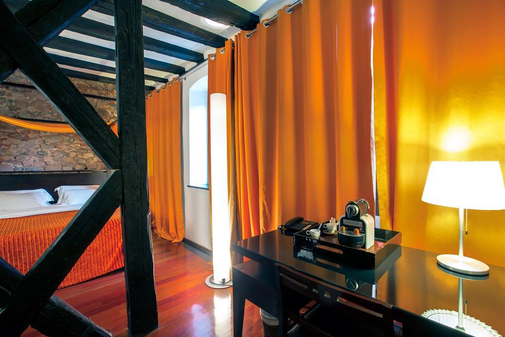 Le B. Suites, Chambres & Restaurant Рикевир Экстерьер фото